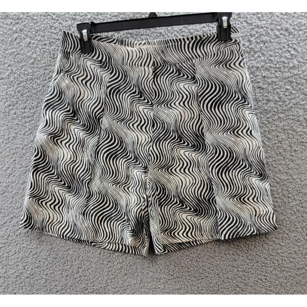 Barbour Romy Linen Blend Shorts Women's 8 Monochrome Zip Fly Hook & Bar Closure